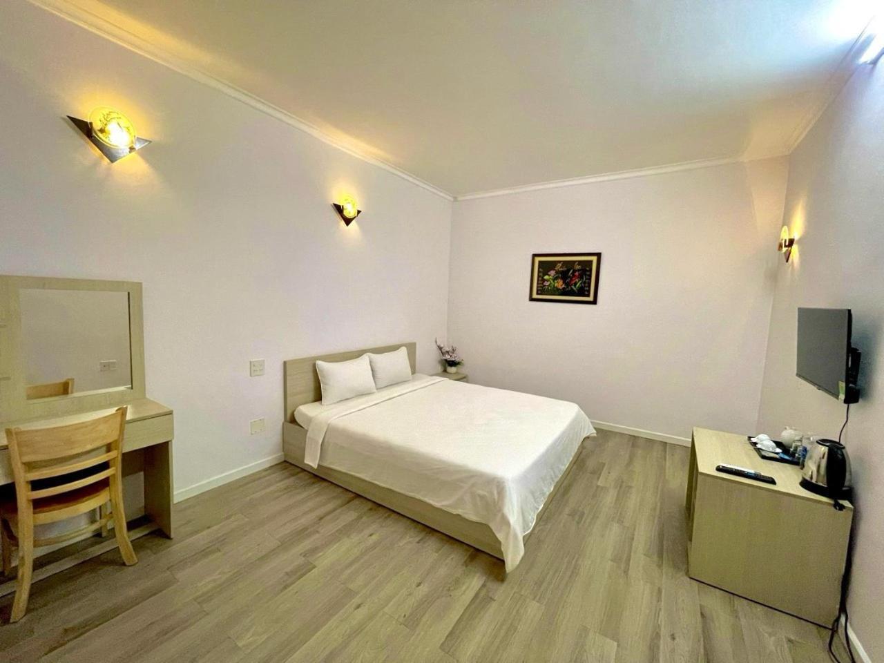 Sai Gon Ha Tien Hotel Esterno foto